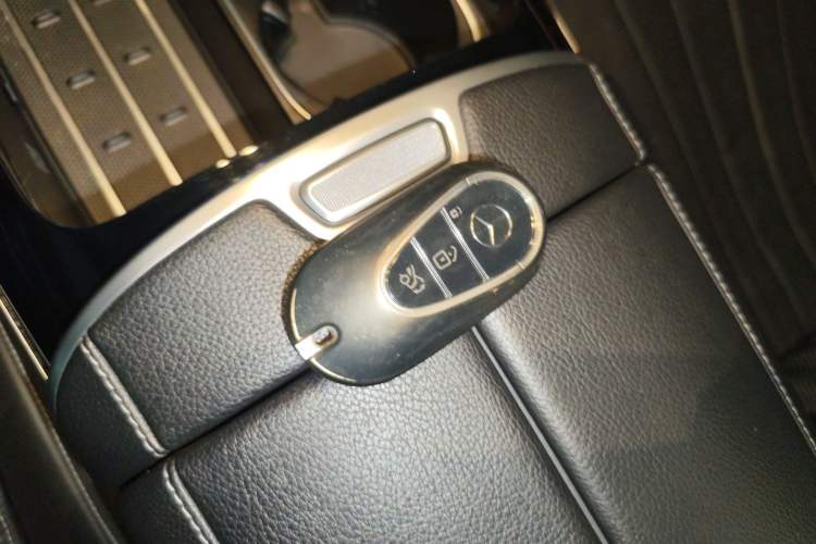 Used Mercedes-Benz S-Class 2021 S 450 L 4MATIC Vehicle Key