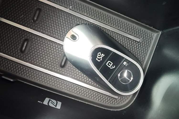 Used Mercedes-Benz S-Class 2021 S 450 L 4MATIC Vehicle Key