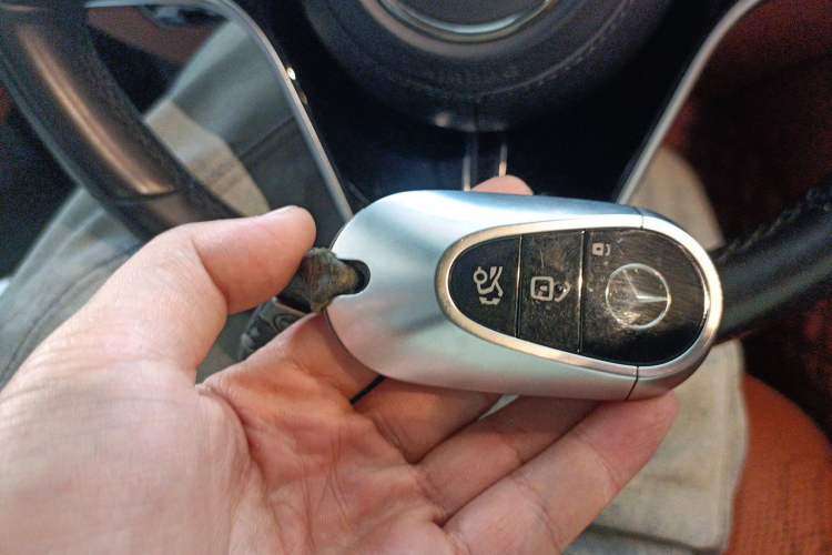 Used Mercedes-Benz S-Class 2021 S 450 L Vehicle Key