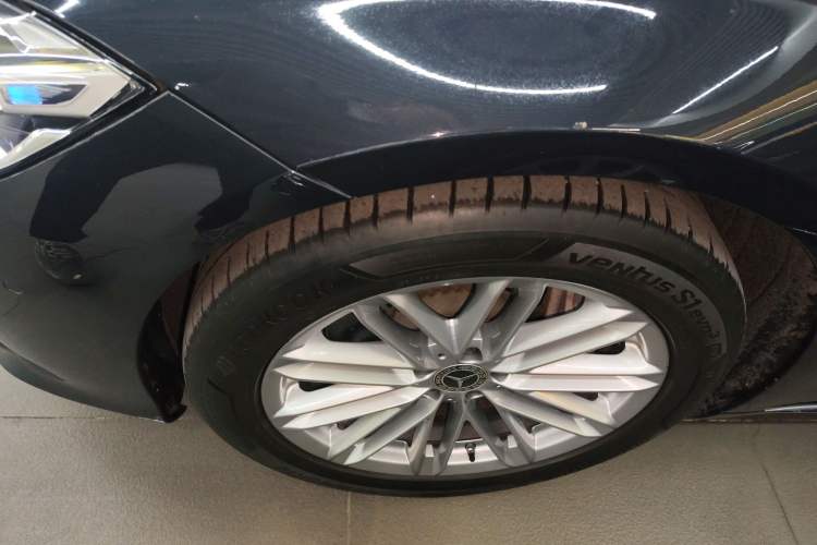 Used Mercedes-Benz S-Class 2021 S 450 L Left Front Wheel Hub