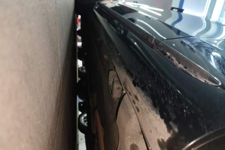 Used Mercedes-Benz S-Class 2021 S 450 L Right Side Sill