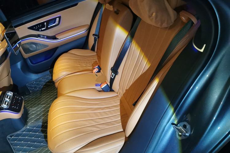 Used Mercedes-Benz S-Class 2021 S 450 L 4MATIC Left Rear Seat