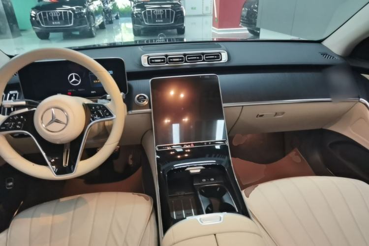 Used Mercedes-Benz S-Class 2021 S 400 L Business Model Center Console