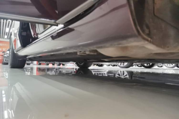 Used Mercedes-Benz S-Class 2021 S 400 L Business Model Right Side Sill