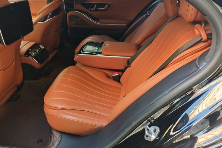 Used Mercedes-Benz S-Class 2021 S 450 L 4MATIC Left Rear Seat
