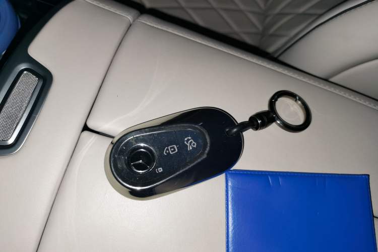 Used Mercedes-Benz S-Class 2021 S 500 L 4MATIC Vehicle Key