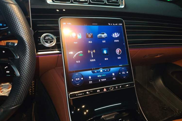 Used Mercedes-Benz S-Class 2022 Restyled S 500 L 4MATIC Audio And AC Panel