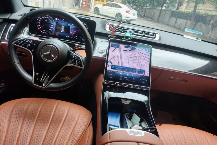 Used Mercedes-Benz S-Class 2022 Revised S 400 L Luxury Edition Center Console