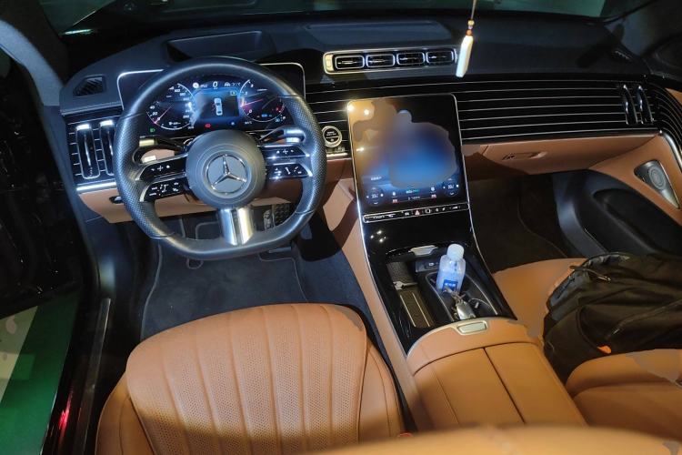 Used Mercedes-Benz S-Class 2022 S 450 L 4MATIC Center Console