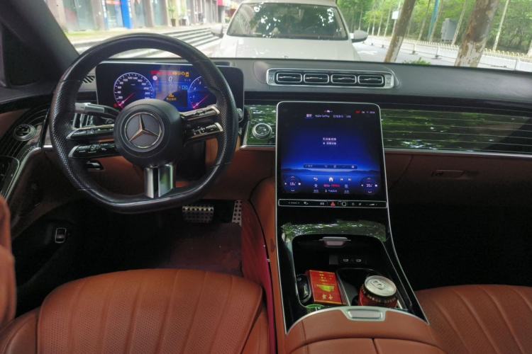 Used Mercedes-Benz S-Class 2022 S 450 L 4MATIC Center Console
