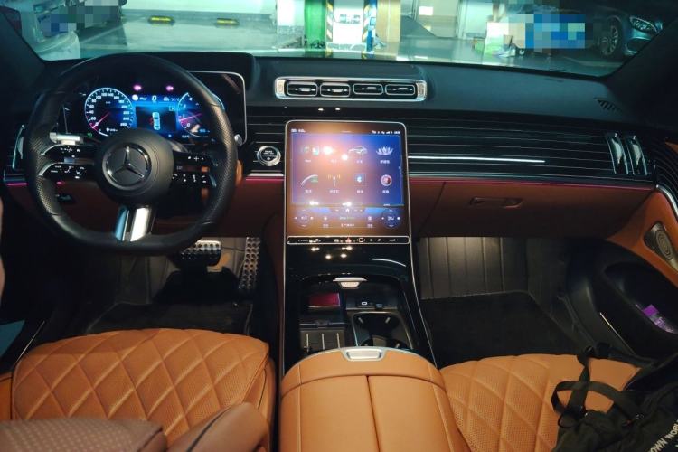 Used Mercedes-Benz S-Class 2022 Restyled S 500 L 4MATIC Center Console