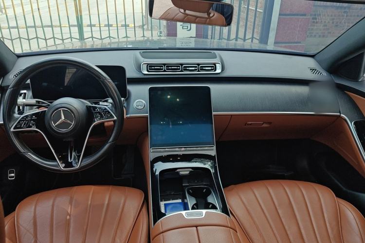 Used Mercedes-Benz S-Class 2022 S 400 L Business Model Center Console