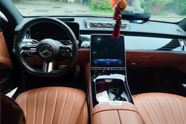 Used Mercedes-Benz S-Class 2022 S 450 L 4MATIC Center Console