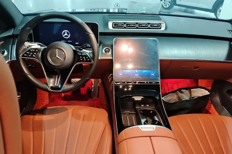 Used Mercedes-Benz S-Class 2022 S 400 L Business Model Center Console