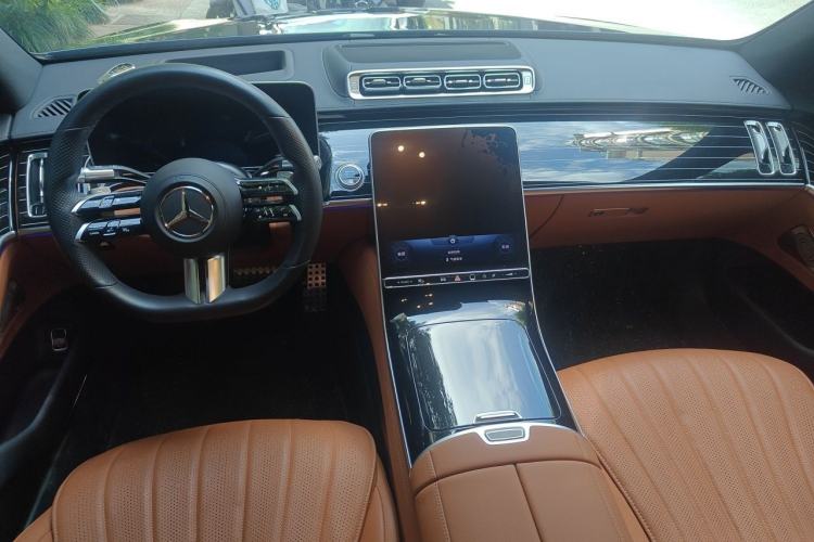 Used Mercedes-Benz S-Class 2022 Refresh S 450 L 4MATIC Center Console