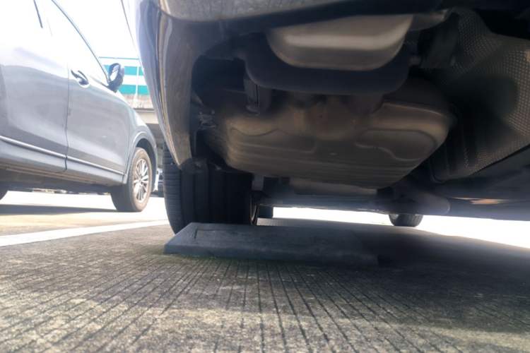Used Mercedes-Benz S-Class 2022 S 400 L Business Model Chassis Rear Left