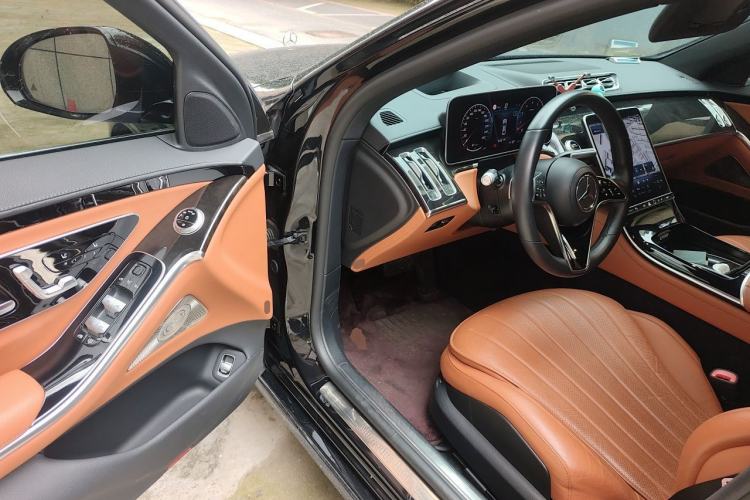 Used Mercedes-Benz S-Class 2022 Revised S 400 L Luxury Edition Driver Seat