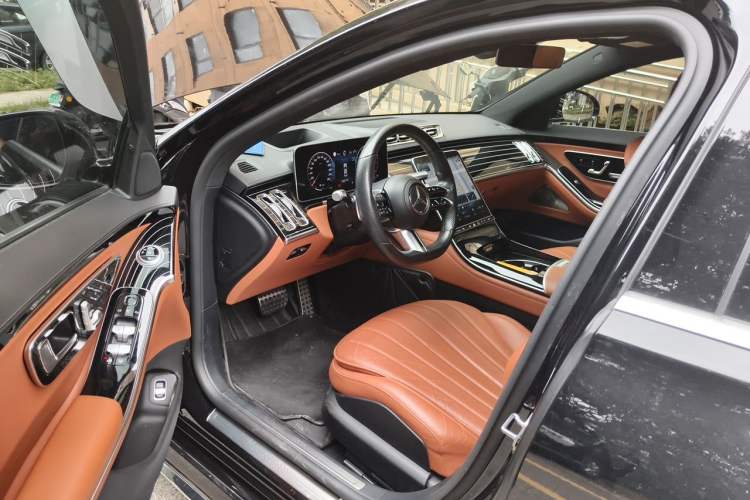 Used Mercedes-Benz S-Class 2022 S 450 L 4MATIC Driver Seat