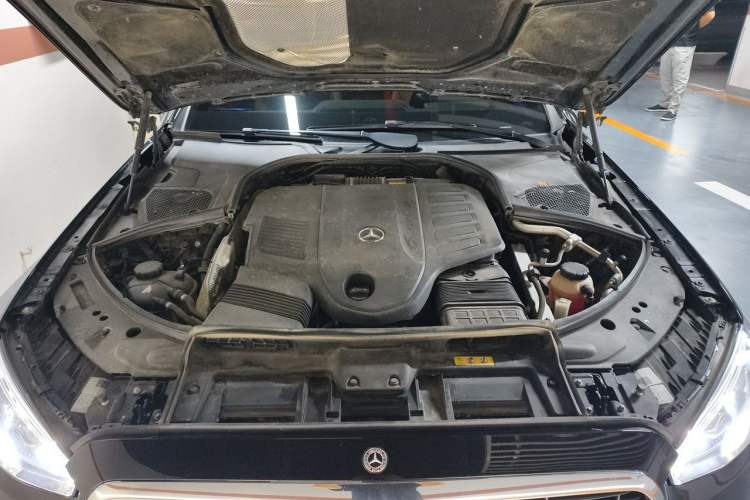 Used Mercedes-Benz S-Class 2022 S 400 L Luxury Model Engine Bay