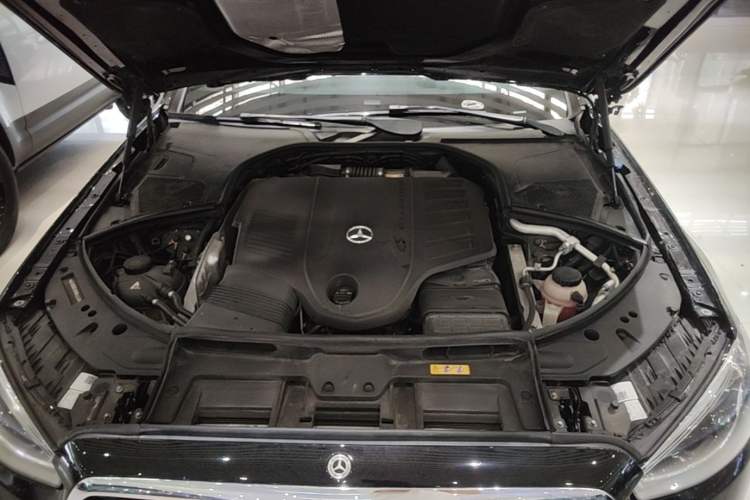Used Mercedes-Benz S-Class 2022 S 450 L Engine Bay
