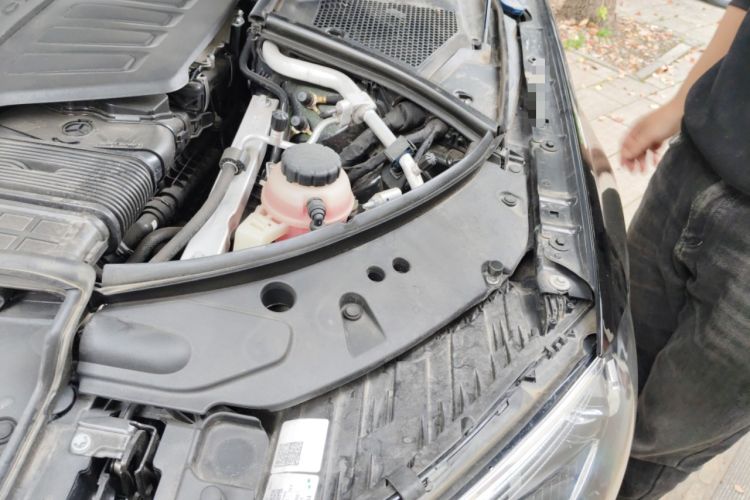 Used Mercedes-Benz S-Class 2022 Revised S 400 L Business Version Engine Bay Left