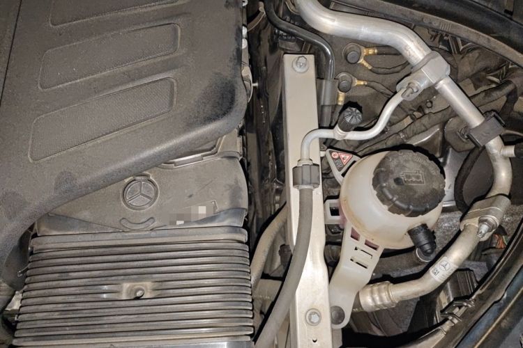 Used Mercedes-Benz S-Class 2022 S 400 L Luxury Model Engine Bay Left