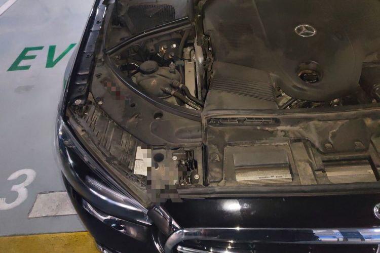 Used Mercedes-Benz S-Class 2022 S 400 L Business Model Engine Bay Right
