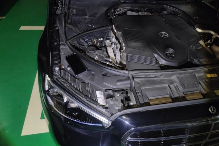 Used Mercedes-Benz S-Class 2022 S 450 L 4MATIC Engine Bay Right