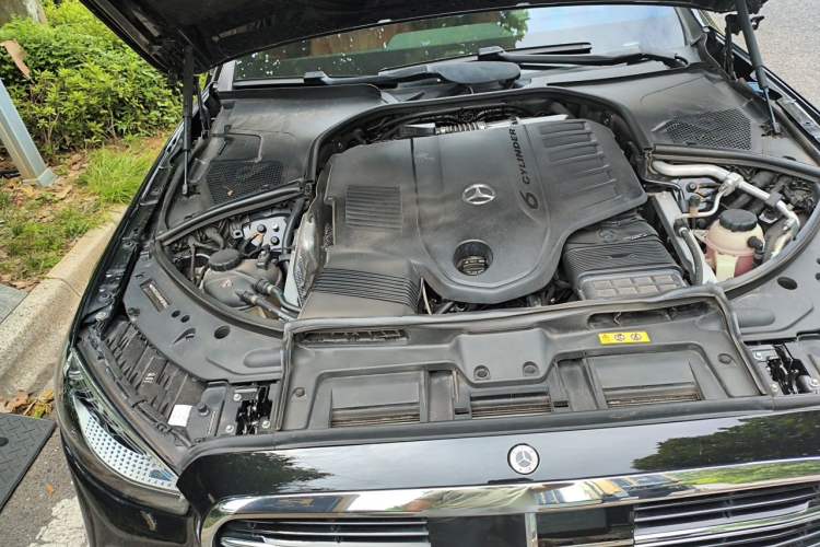 Used Mercedes-Benz S-Class 2022 S 450 L 4MATIC Engine Bay Right