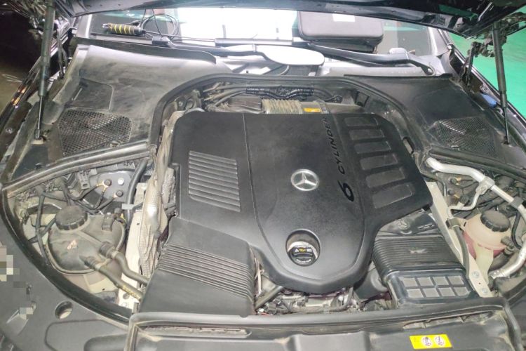 Used Mercedes-Benz S-Class 2022 S 450 L 4MATIC Engine Bay
