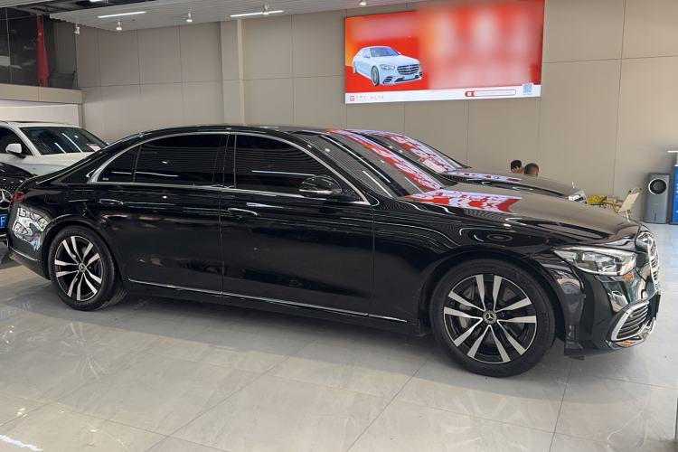 Used Mercedes-Benz S-Class 2022 Revised S 400 L Luxury Edition Exterior 1