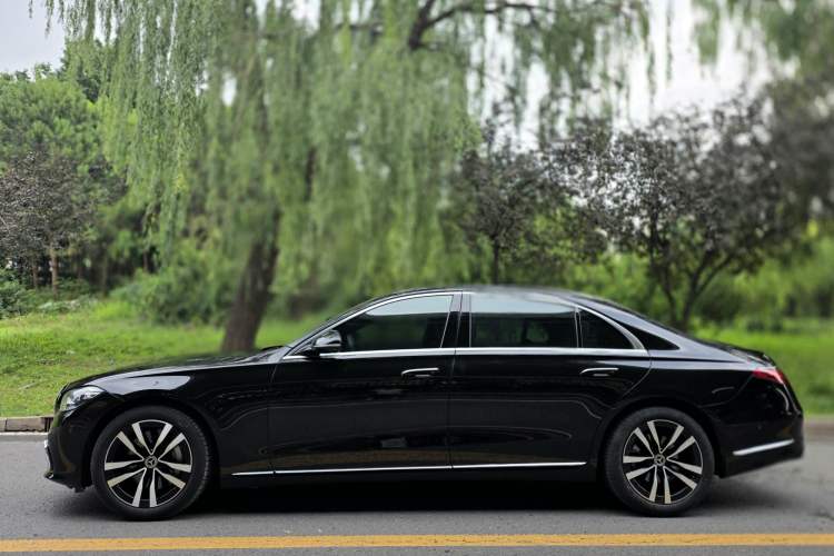 Used Mercedes-Benz S-Class 2022 Revised S 400 L Luxury Edition Exterior 2
