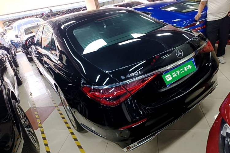Used Mercedes-Benz S-Class 2022 S 400 L Luxury Model Exterior 2