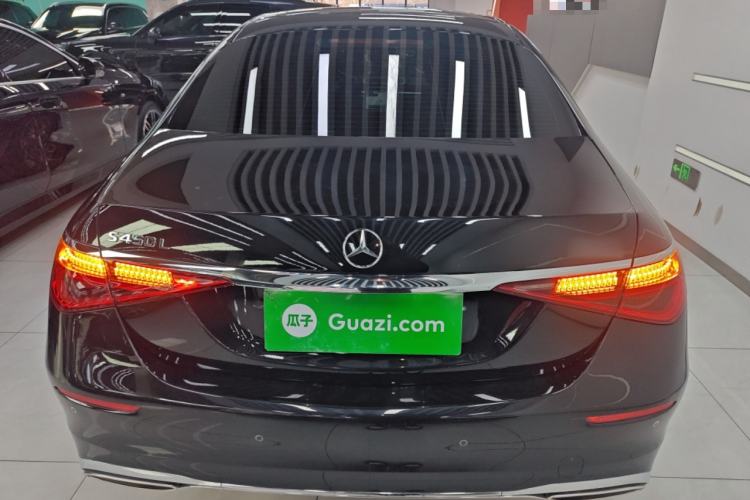 Used Mercedes-Benz S-Class 2022 S 400 L Luxury Model Exterior 4