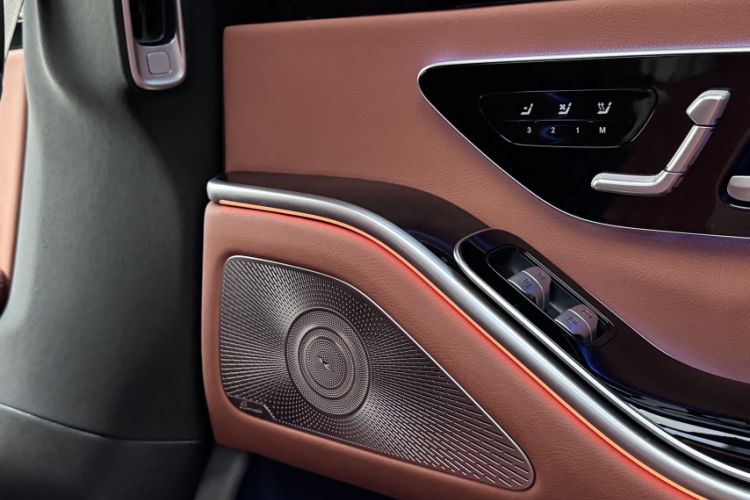 Used Mercedes-Benz S-Class 2022 S 400 L Luxury Model Exterior 5