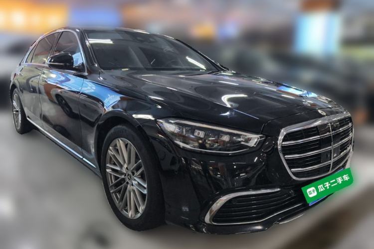 Used Mercedes-Benz S-Class 2022 Restyled S 450 L Front Right 45 Deg