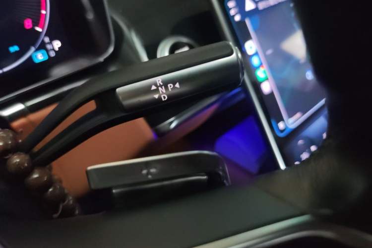 Used Mercedes-Benz S-Class 2022 Revised S 400 L Luxury Edition Gear Lever
