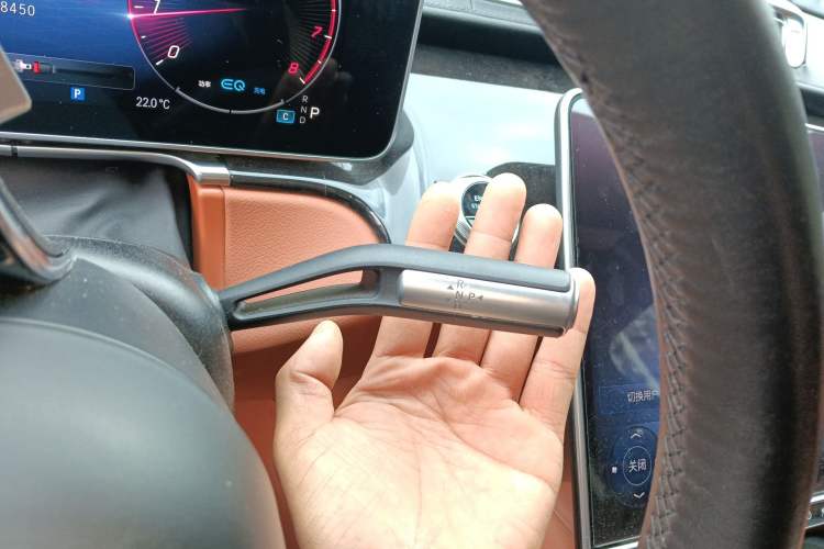 Used Mercedes-Benz S-Class 2022 Revised S 400 L Luxury Edition Gear Lever