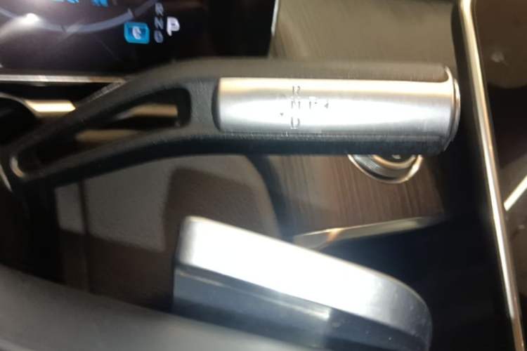 Used Mercedes-Benz S-Class 2022 S 400 L Business Model Gear Lever