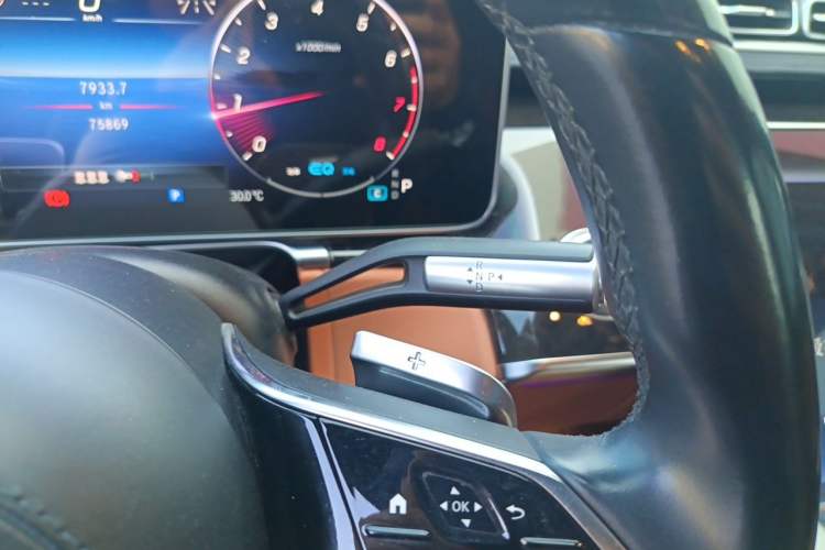 Used Mercedes-Benz S-Class 2022 Revised S 400 L Luxury Edition Gear Lever