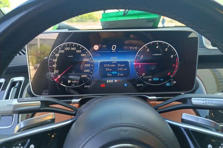 Used Mercedes-Benz S-Class 2022 Revised S 400 L Luxury Edition Instrument Cluster