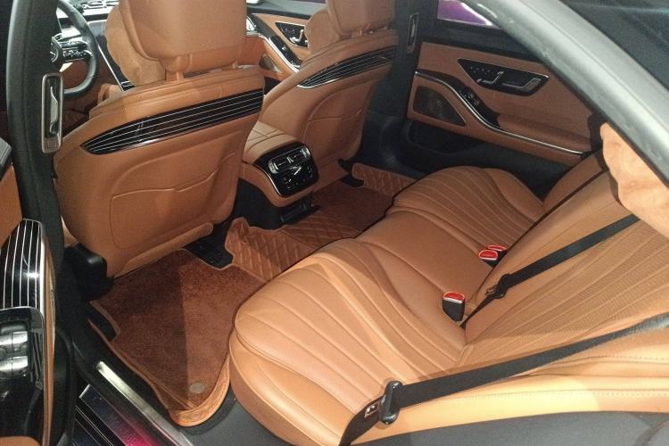 Used Mercedes-Benz S-Class 2022 S 450 L 4MATIC Interior 1
