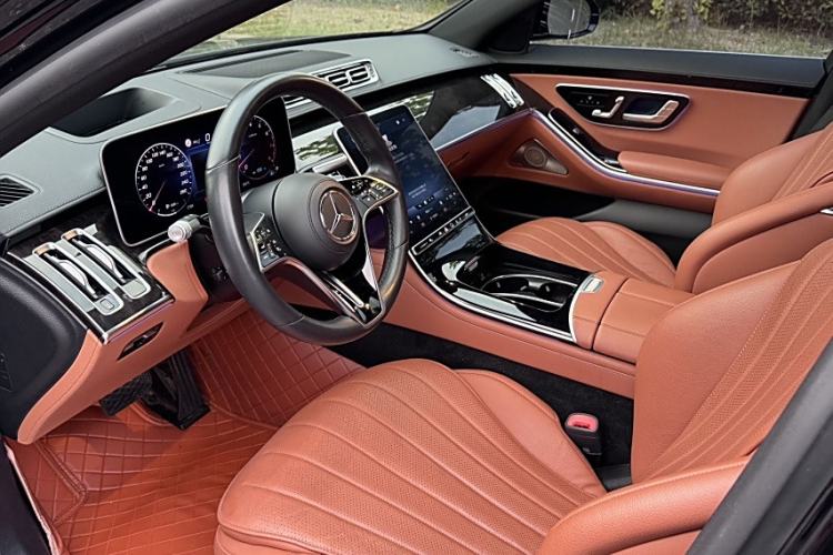 Used Mercedes-Benz S-Class 2022 S 400 L Luxury Model Interior 10