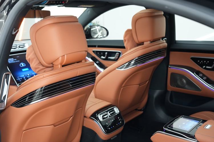 Used Mercedes-Benz S-Class 2022 Refresh S 450 L 4MATIC Interior 10