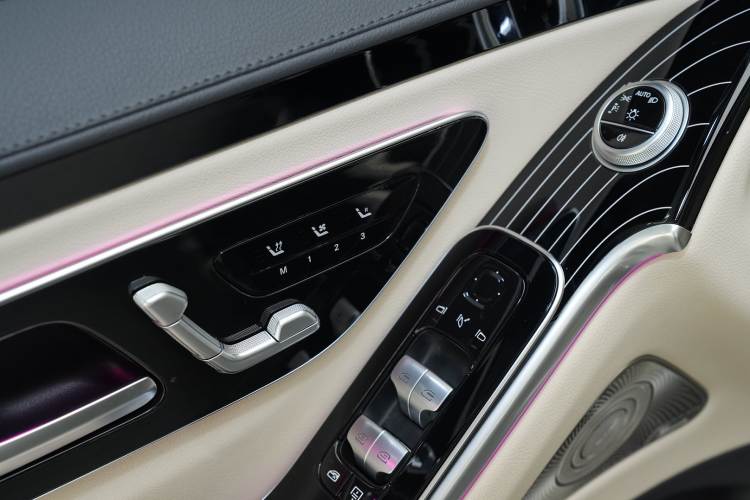 Used Mercedes-Benz S-Class 2022 Refresh S 450 L 4MATIC Interior 11