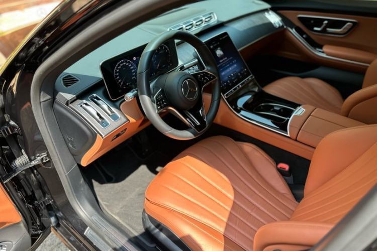 Used Mercedes-Benz S-Class 2022 S 400 L Business Model Interior 12