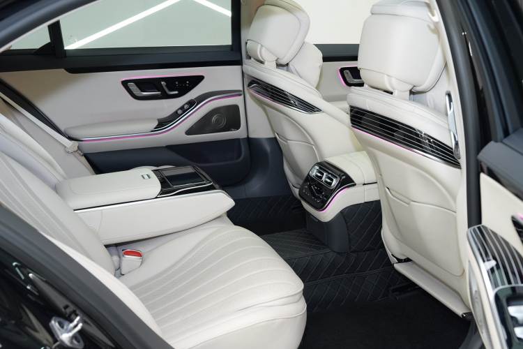 Used Mercedes-Benz S-Class 2022 Refresh S 450 L 4MATIC Interior 13