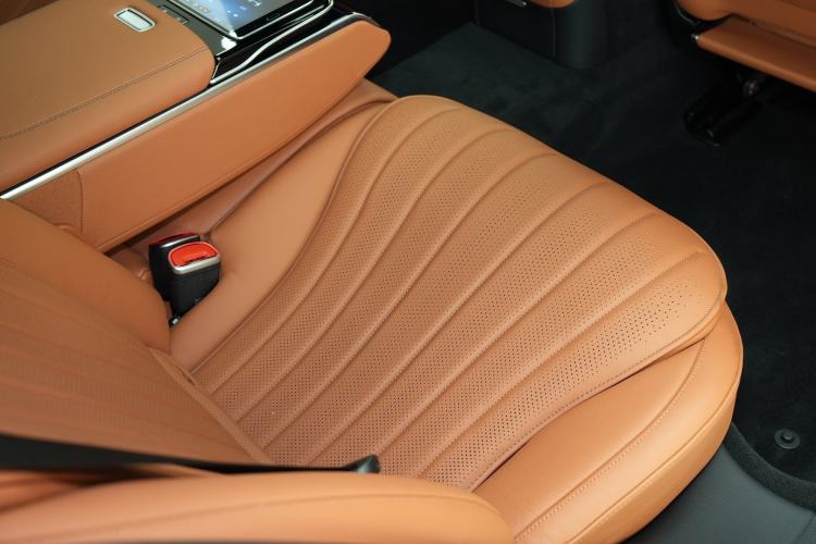 Used Mercedes-Benz S-Class 2022 Refresh S 450 L 4MATIC Interior 14