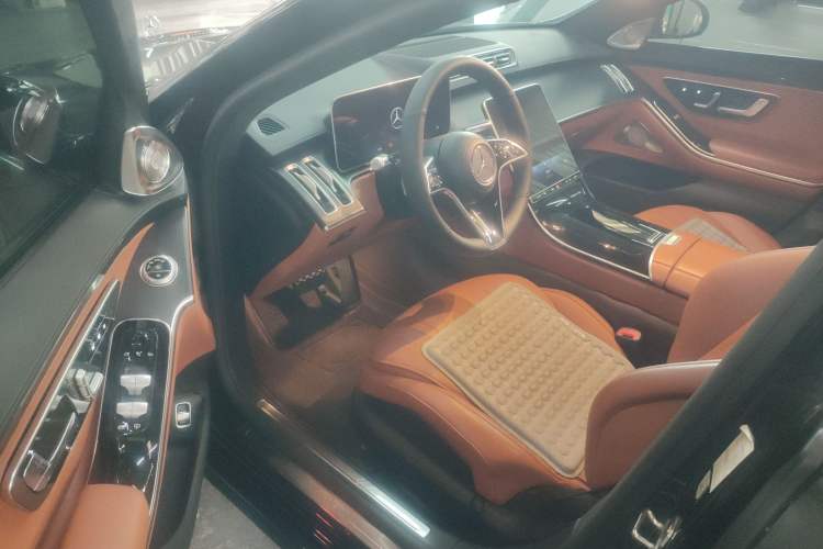 Used Mercedes-Benz S-Class 2022 S 400 L Business Model Interior 2