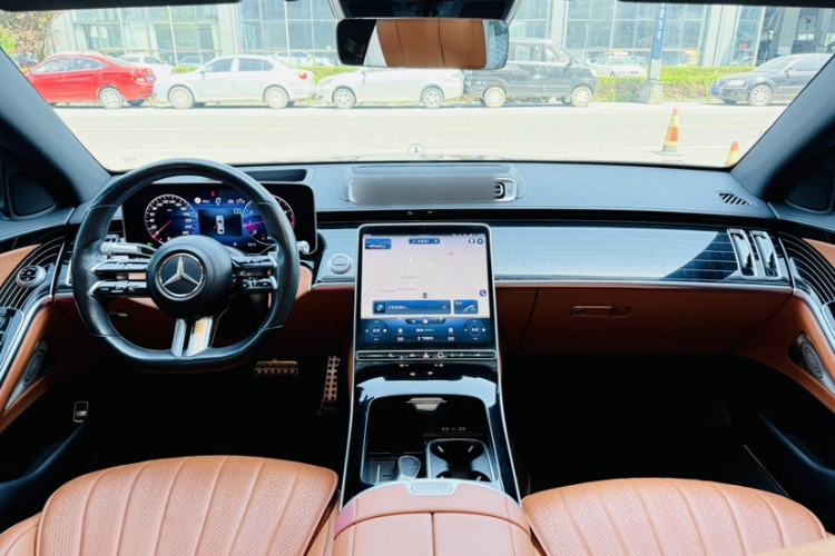 Used Mercedes-Benz S-Class 2022 S 450 L 4MATIC Interior 2